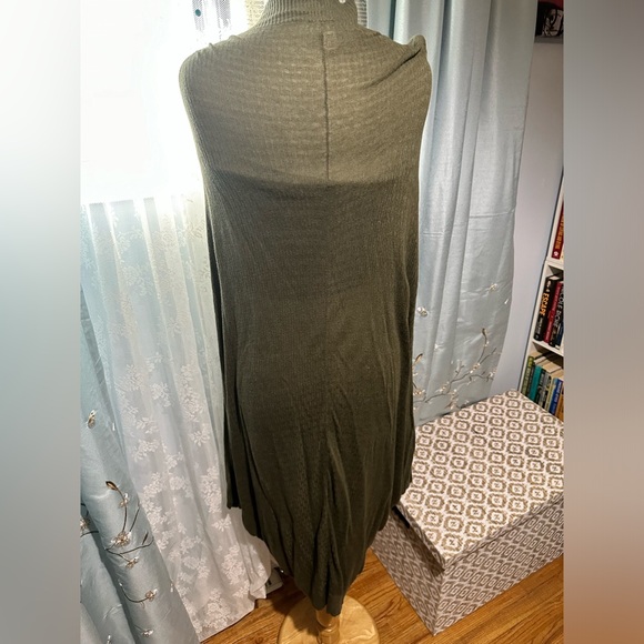 Lululemon Stillness Wrap - Picture 5 of 7